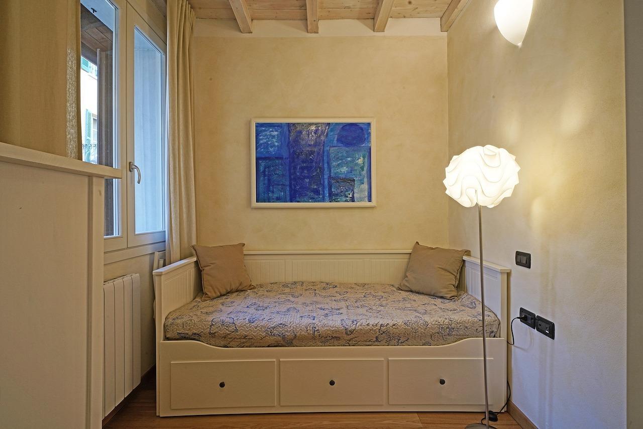 L'Orologio Apartment Salo Exterior photo