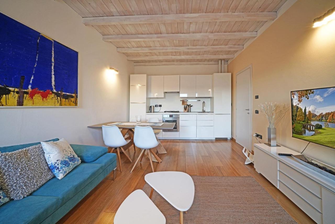L'Orologio Apartment Salo Exterior photo